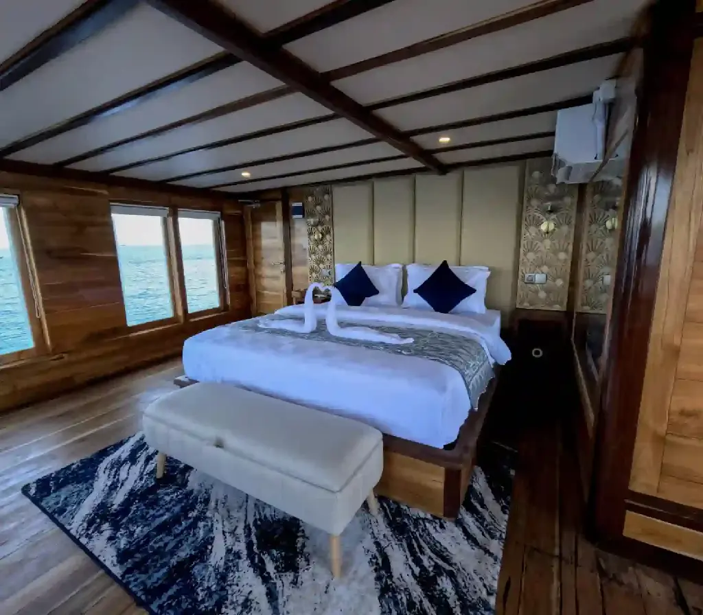 Raffles-Cruise-Malacca-1-Room.webp