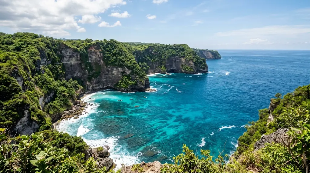 Manta Bay Landscape - Nusa Penida.webp